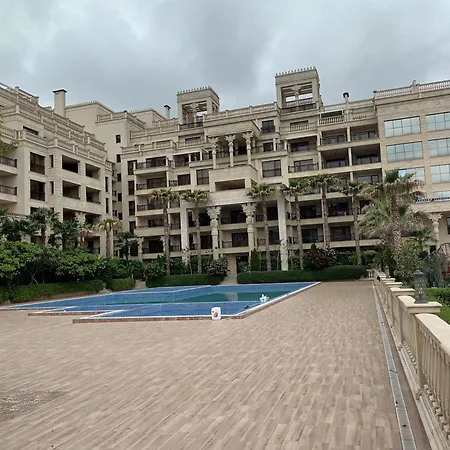 Hotel луксозен в 4 звезден 4*