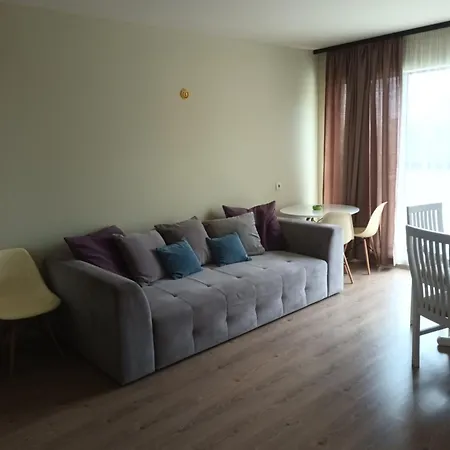 Луксозен Апартамент В К-Кс Златни Пясъци Hotell 4*