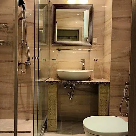 луксозен в 4 звезден Hotel