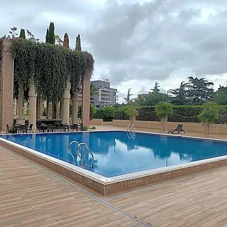 Hotel луксозен в 4 звезден